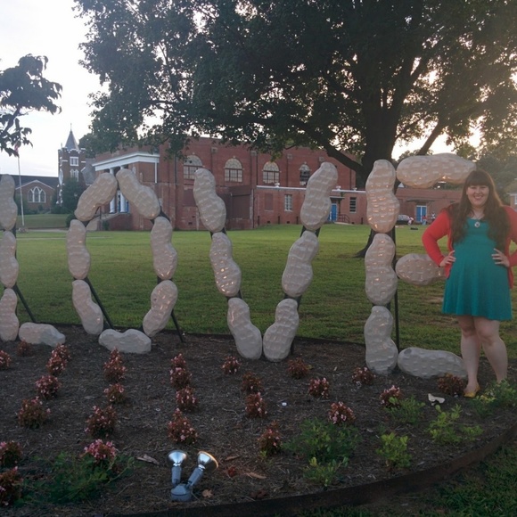 Meet your Posher, Rebecca - Picture 5 of 6